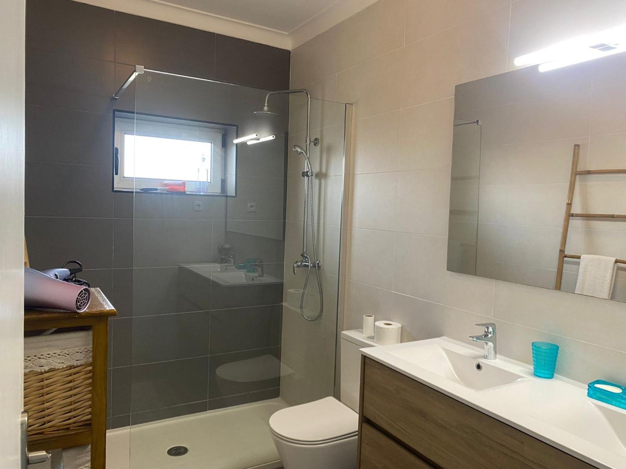 O Ninho 94 Apartment Vila Praia de Ancora Bagian luar foto